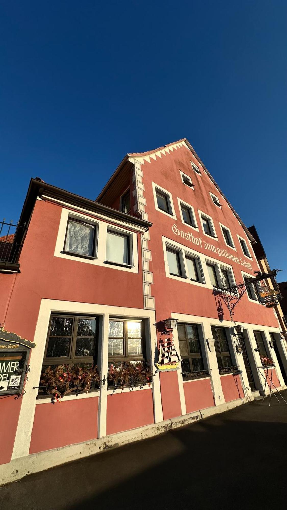Gasthof Zum Goldenen Schiff - Lehm, Stil & Altstadtflair Marktbreit Exteriör bild